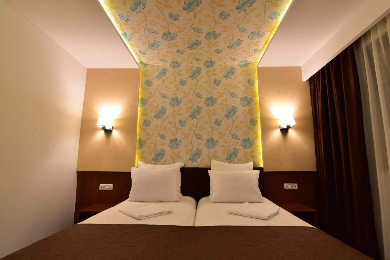 Hotel Forum 3*