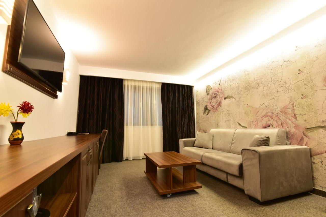 Hotel Forum 3*
